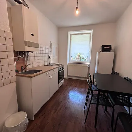 Spacious Flat With 3 Bedooms For 5-8 Guests Zeitz
