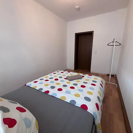 Spacious Flat With 3 Bedooms For 5-8 Guests Apartment Zeitz