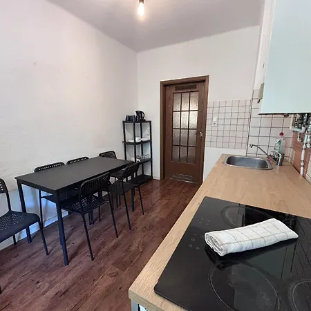 Spacious Flat With 3 Bedooms For 5-8 Guests Apartment *