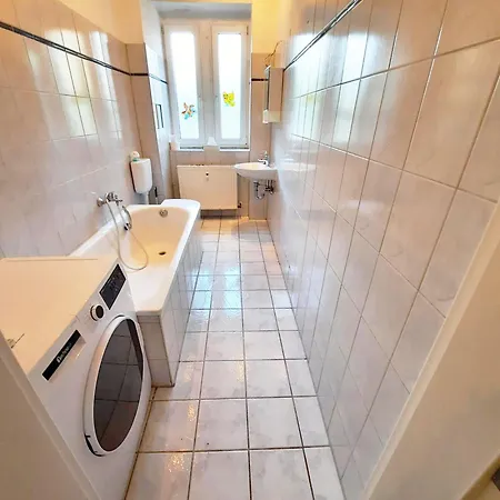 Spacious Flat With 3 Bedooms For 5-8 Guests Apartman