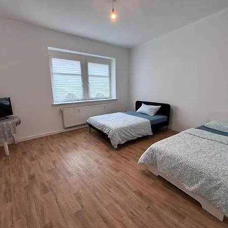 Spacious Flat With 3 Bedooms For 5-8 Guests Апартаменты