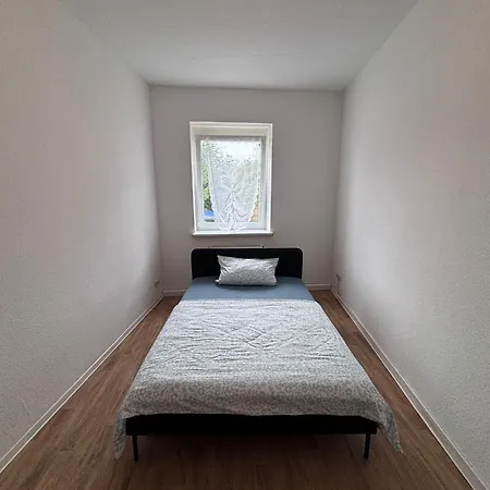 Spacious Flat With 3 Bedooms For 5-8 Guests Апартаменты *