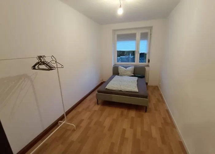Spacious Flat With 3 Bedooms For 5-8 Guests *